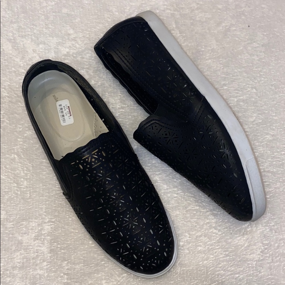 NIB SoleSENSEability Black Black Slip on Shoes 9.5